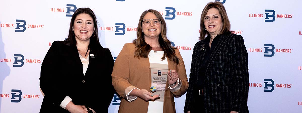 Danielle receives award from Illinois Bankers Associati